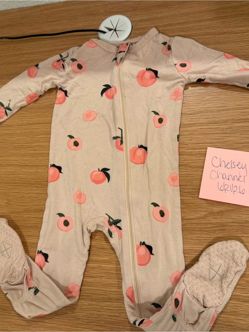 Kyte Baby Peach Print Footed One-Piece Zipper Pajamas - Cream/Pink
